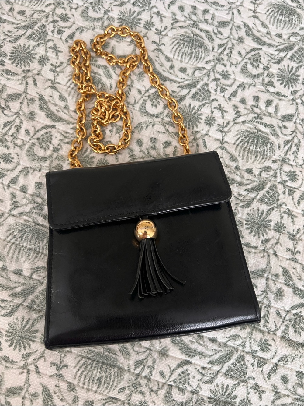 Vintage Saks Fifth Avenue Black Leather Tassel Shoulder Bag Gold Chain 1980s